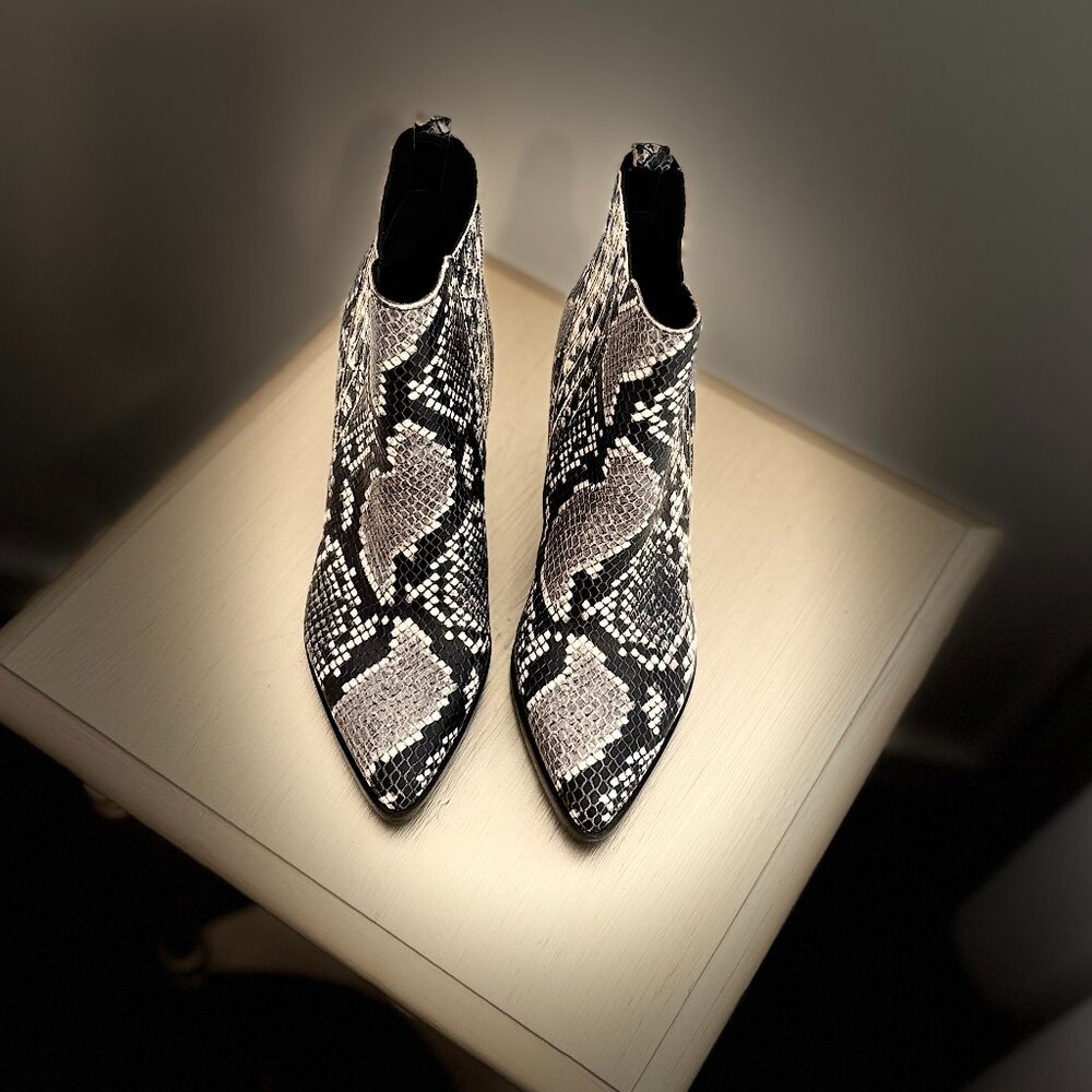 Marc Fisher Oshay Pointed Toe Bootie Size 6m - image 2